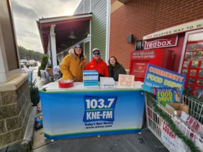 Fenton Family Food Drive 