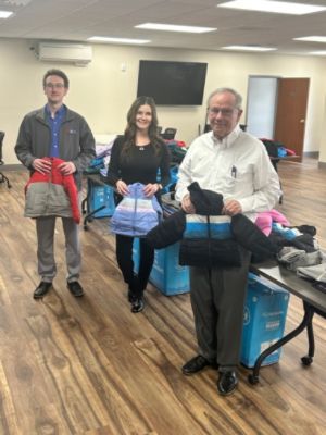Motor Mile Subaru Donates Over 100 Coats to Kids in Need! 