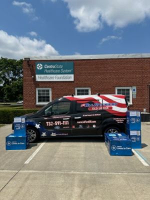 All American Subaru Delivers Warmth to Cancer Patients in Community