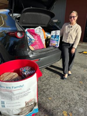 Giving Back with Heart: Supporting Seattle Humane During Subaru Loves Pets Month