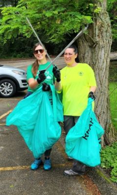 Dutch Miller Subaru Helps With Picking Up Trash in Our Community