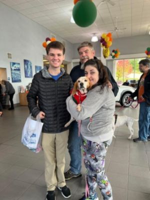 Subaru World of Hackettststown Shares the Love with Cold Nose Warm Heart!