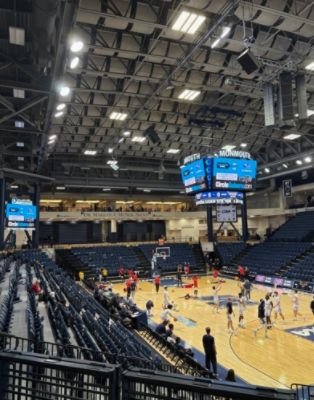 Circle Subaru Supports the Monmouth University Basketball Team!