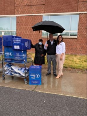 Garber Subaru Provides Blankets, Care Kits, & Messages of Hope to Local Cancer Patients - Nick R