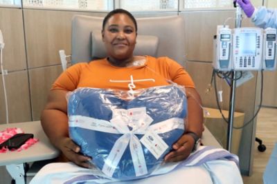 AutoNation Subaru Delivers Comfort to Cancer Patients!