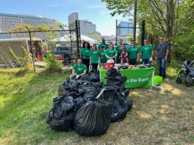 Media 3 Earth Day Spring Clean-up at Old Courthouse RIver Creek