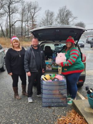 Spreading Holiday Joy with Ourisman Subaru of Waldorf and Lifestyles of Maryland