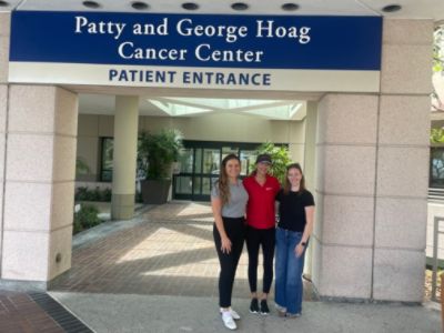 Subaru Loves to Care Brings Comfort and Hope to Patients at Hoag Family Cancer Institute 