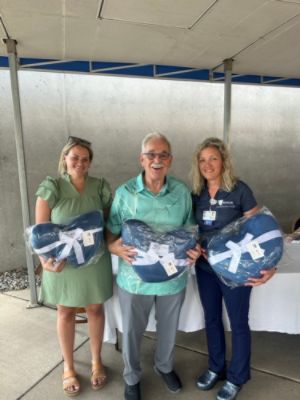 2024 Subaru Loves to Care & LLS Blanket Delivery
