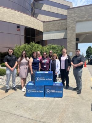 Subaru of Grand Blanc blanket delivery to Covenant Cancer Center