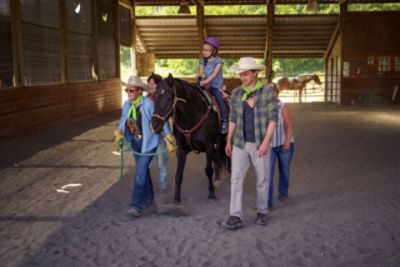 HORSES HELPING KIDS