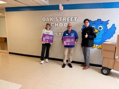 Lester Glenn Subaru & Subaru Love Promise in Action: Supporting Oak Street School