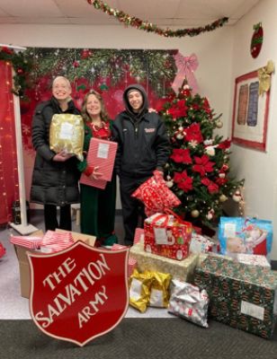 Victory Subaru Donates to the Salvation Army