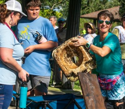 Dyer Subaru Supports International Coastal Cleanup Day 2024