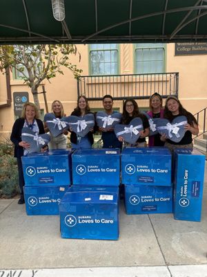 Subaru Loves to Care Brings Comfort and Hope to Patients at Scripps Cancer Center 