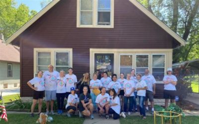 Beardmore Paints Home for Seniors in need