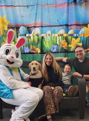 Photos with the Easter Bunny 
