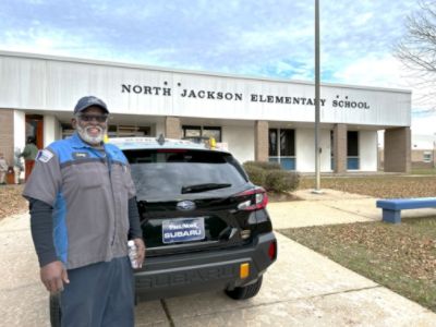 Paul Moak Subaru Master Technician Larry Jones Speaks at Elementary School Career Day