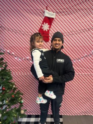 ?? Community Engagement Story: Briggs Subaru of Topeka Spreads Holiday Cheer ??