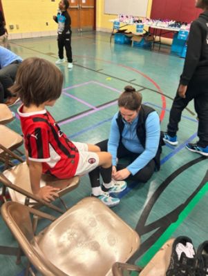 Operation Warm and Subaru Share the Love with Students at EDES
