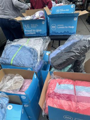 Parkway Volunteers Keep Homeless Kids Warm