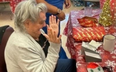 Community becomes Santa to local senior citizens 