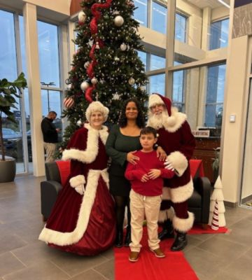 Wyatt Johnson Subaru's Free Santa Event