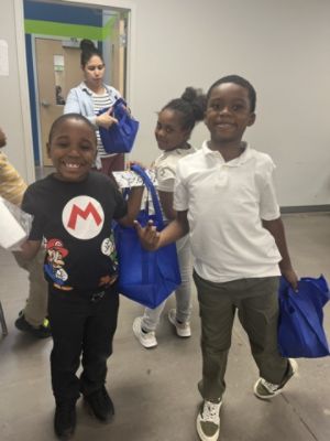 Subaru Gives Back with United Way 