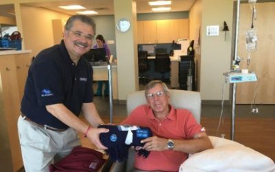 Gustman delivers LOVE & HOPE to cancer patients!