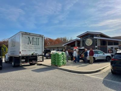 Jones Bel Air Subaru Fills a Forester with Love for Local Pets