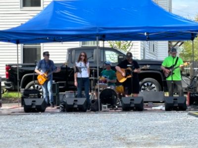 Haddad Subaru brings music, food and joy to “Feed our Neighbors” Event