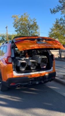 Tucson Subaru Helps Deliver Holiday Surprises with Humane Society of Southern Arizona