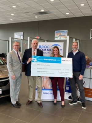 Lundgren Subaru Shares the Love Locally! 