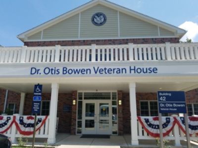 Britton Falls Tees it Up for Veterans!