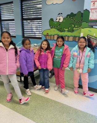 Subaru of Naples and Laces of Love Bring Comfort and Smiles to Students