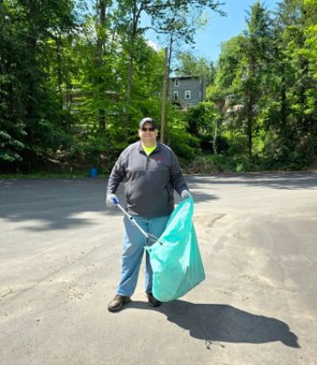 Dutch Miller Subaru Helps Take Out the Trash