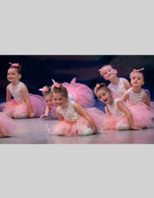 Bringing people together through dance!!