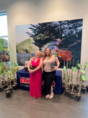 Gillman Gives Away Trees for Earth Day