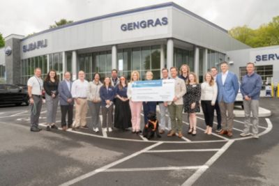 Gengras Subaru makes $14,642 gift in support of Pet Therapy at Charlotte Hungerford Hospital