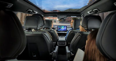 2027 Subaru Getaway dashboard and interior technology | Subaru of North Miami