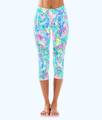 https://www.lillypulitzer.com/luxletic-21-theah-weekender-crop-legging/29112.html?cgid=clothing&dwvar_29112_color=999YU3#start=1