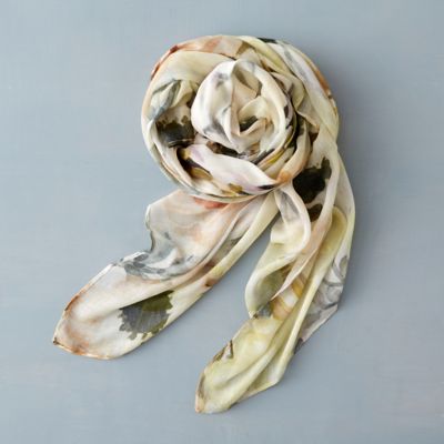 Garden Glance Scarf