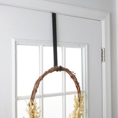 Adjustable Wreath Hanger