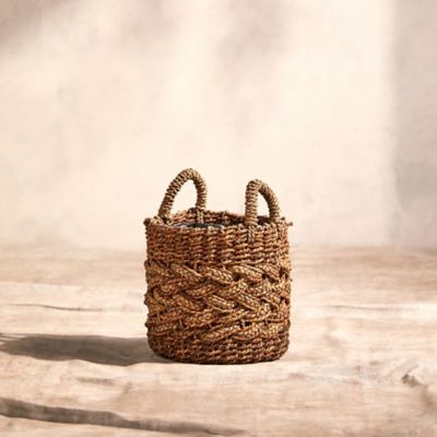 Woven Dry Basket Planters