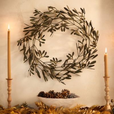 Mistletoe Iron Wreath