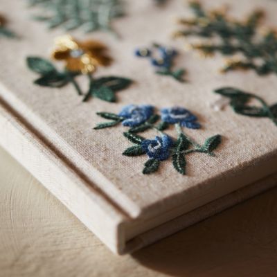 Wildflower Guest Book - Terrain