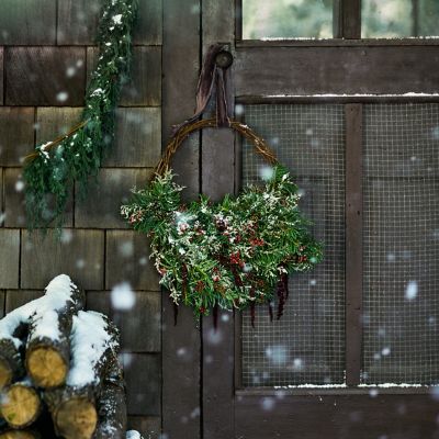 Right Side Hand Fresh Noble Fir + Pepperberry Holiday Wreath Terrain