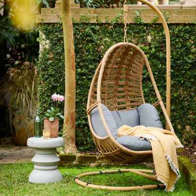 Best hanging egg chairs for your home and garden in 2023