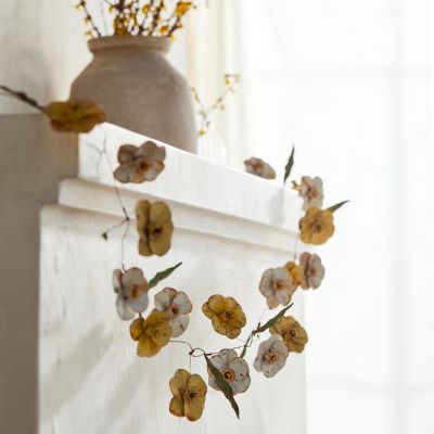 Faux, Dried + Preserved Flowers  Stems, Bouquets + Wreaths for Indoor  Decorating - Terrain