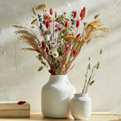 Faux, Dried + Preserved Flowers  Stems, Bouquets + Wreaths for Indoor  Decorating - Terrain